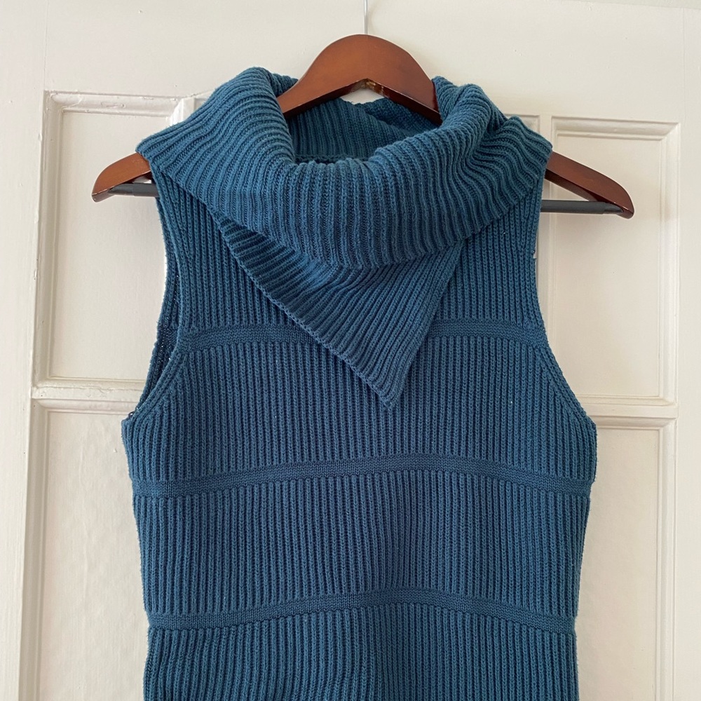 Kenneth Cole Turtleneck Sleeveless Shirt